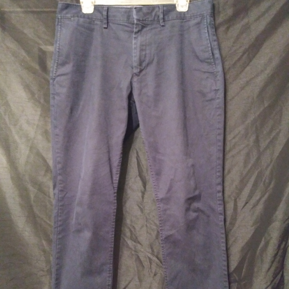 Mens Banana Rep. Fulton Chino in blue 33